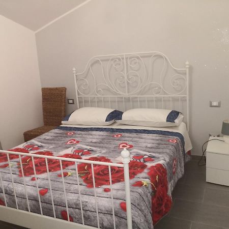 House Pierclaudio E Domitilla Monte San Biagio Bagian luar foto
